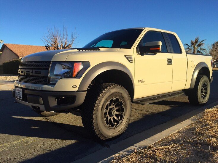 Thumbnail Photo undefined for 2014 Ford F150 4x4 SuperCab SVT Raptor